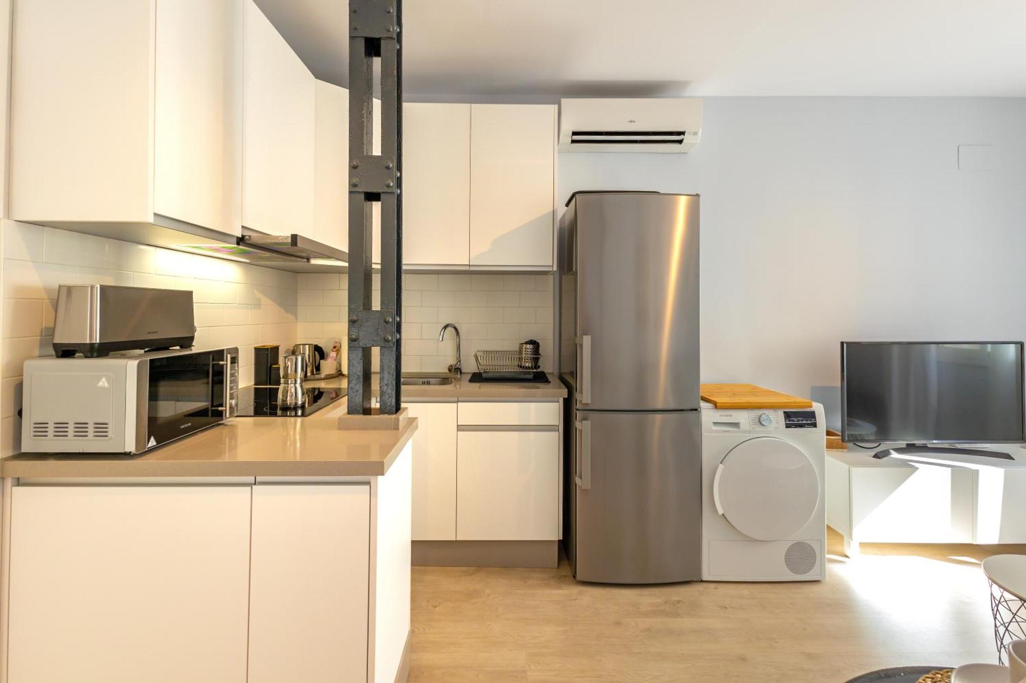 Charming 2 Bedroom Apartment At Iconic Triana Neighborhood By Ocityzen * Séville