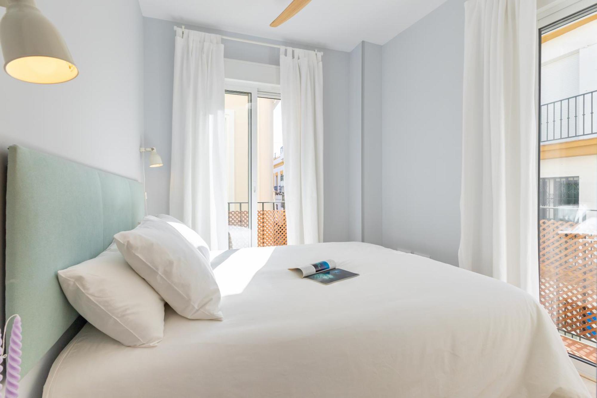 Charming 2 Bedroom Apartment At Iconic Triana Neighborhood By Ocityzen *