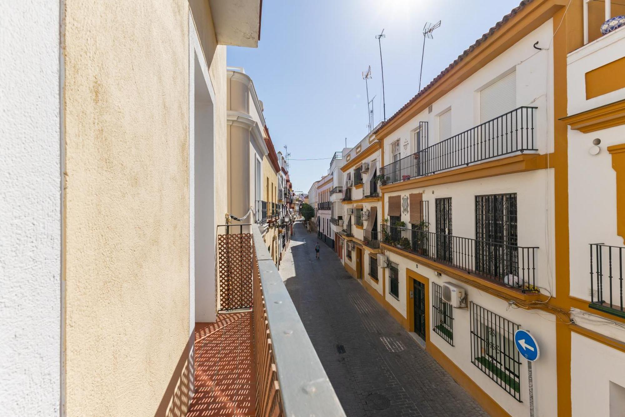 Charming 2 Bedroom Apartment At Iconic Triana Neighborhood By Ocityzen Séville